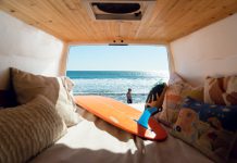 Chubb develops Pay-As-You-Roam travel insurance service