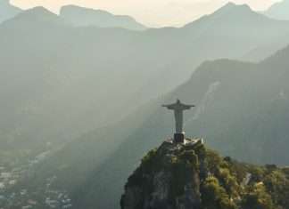 Talanx successfully completes acquisition of Liberty Seguros in Brazil Talanx's Retail International division has successfully finalised the acquisition of of the business of Liberty Seguros with retail customers and small to mid-sized enterprises in Brazil.