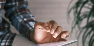 For legal enterprises, transitioning from traditional paper-based document management to digital workflows is essential to remain competitive.