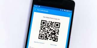 In 1974, a landmark moment in retail occurred when Wrigley’s gum was scanned at an Ohio supermarket, introducing barcodes as a cornerstone of modern commerce. Since then, barcodes have evolved into indispensable tools, driving both customer satisfaction and operational efficiency. As retail ventures further into the future, emerging technologies like augmented reality (AR) are converging with traditional barcode systems, heralding a transformative era in consumer interaction and inventory management. Scanbot SDK delves into the evolution of barcode scanners. 