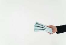 Battery Ventures backs Descartes for climate cover growth Descartes Underwriting, a Paris-based InsurTech specialising in parametric insurance for climate and emerging risks, has announced a strategic investment from global investment firm Battery Ventures.