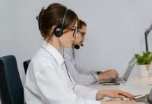 How AI is transforming call centres in banking and insurance Many customers are familiar with the frustration of contacting a bank or insurer, only to be met with automated systems that fail to understand their needs. Long wait times and generic responses often add to the problem, rather than resolving it.