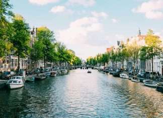 How Dutch insurers can govern Wtp without rebuilding systems How Dutch insurers can govern Wtp without rebuilding systems