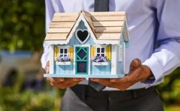 Mortgage lenders face growing pressure to deliver faster and more personalised customer experiences. Rising borrower expectations, broker-led distribution models, and the need to modernise legacy systems are forcing lenders to rethink how lending journeys are designed.