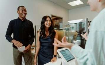 Insurance leaders have spent the past decade investing heavily in modernising pricing engines, underwriting models and digital distribution channels. Yet despite this sustained transformation effort, customer experience (CX) continues to fall short of rising expectations, according to Earnix.